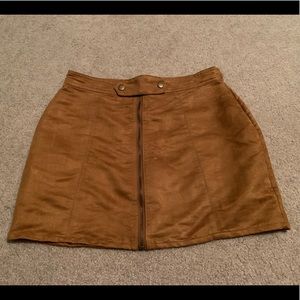 Forever 21 Zip & Button high wasted skirt!